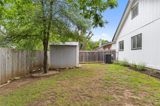 701 Mankato Dr, Austin, TX 78748 - fenced backyard with a storage unit