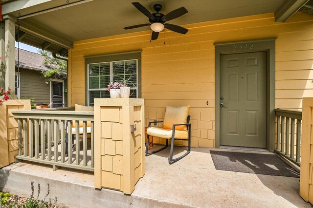 7312 Meador Ave, Austin, TX 78752 - property entrance featuring a porch and ceiling fan