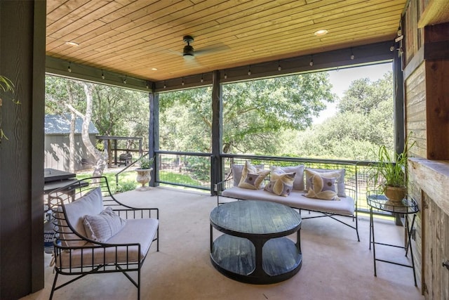 79 Saddle Rock Rdg, Wimberley, TX 78676 - sunroom featuring outdoor lounge area and ceiling fan
