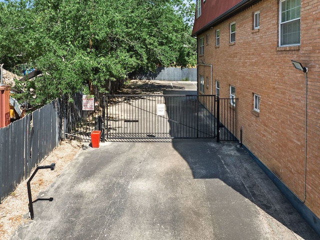 900 S Lamar Blvd Unit 304, Austin, TX 78704 - view of gate