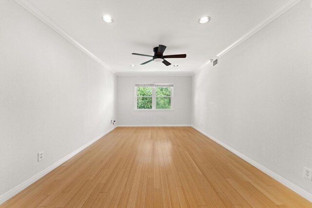 900 S Lamar Blvd Unit 304, Austin, TX 78704 - unfurnished room featuring ceiling fan, recessed lighting, crown molding, and light wood-type flooring
