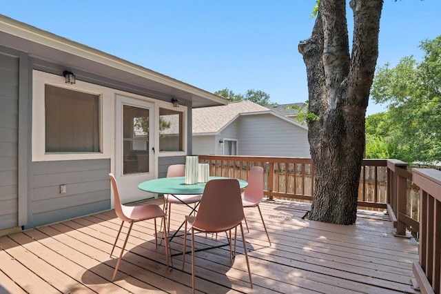 9273 Vigen Cir, Austin, TX 78748 - wooden terrace featuring outdoor dining area