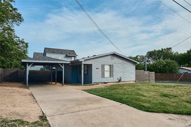 6920 Bethune Ave, Austin, TX 78752 - view of front of property with concrete driveway