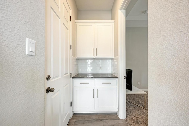 600 E Baylee Love Ln, Austin, TX 78717 - interior space with a textured wall