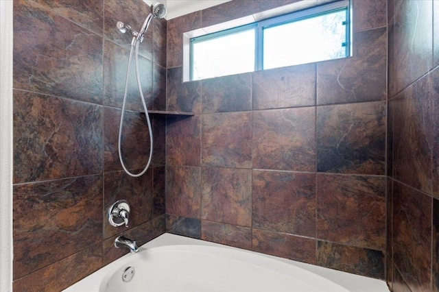 2101 Rivers Edge Way Unit 17, Austin, TX 78741 - full bathroom featuring  shower combination