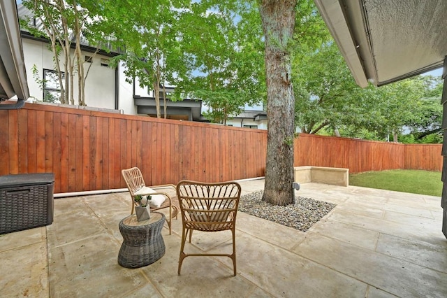 2306 Westoak Dr, Austin, TX 78704 - fenced backyard featuring a patio area