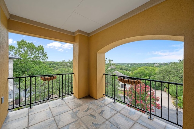 5715 Misty Hill Cv, Austin, TX 78759 - balcony featuring a forest view