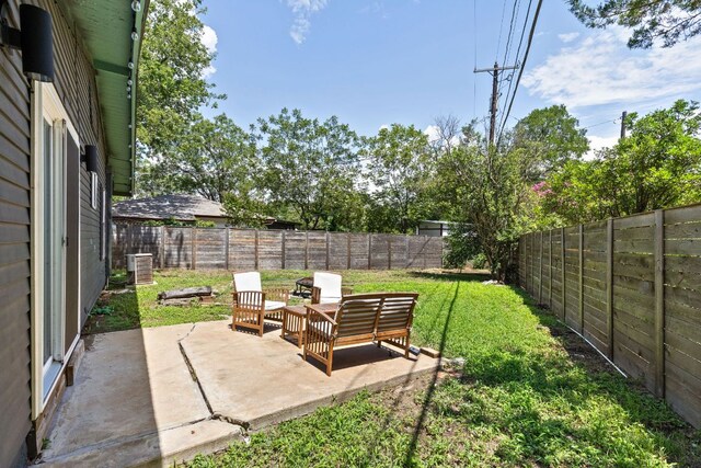 4911 Brighton Rd, Austin, TX 78745 - fenced backyard featuring a patio area