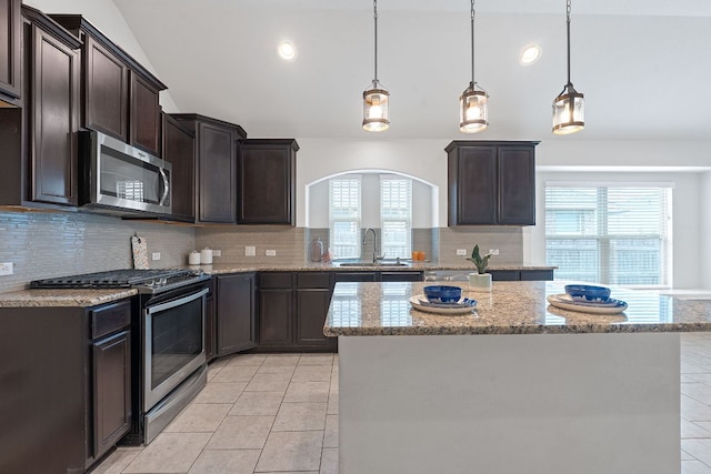144 Summer Vista Dr, Buda, TX 78610 - photo 4