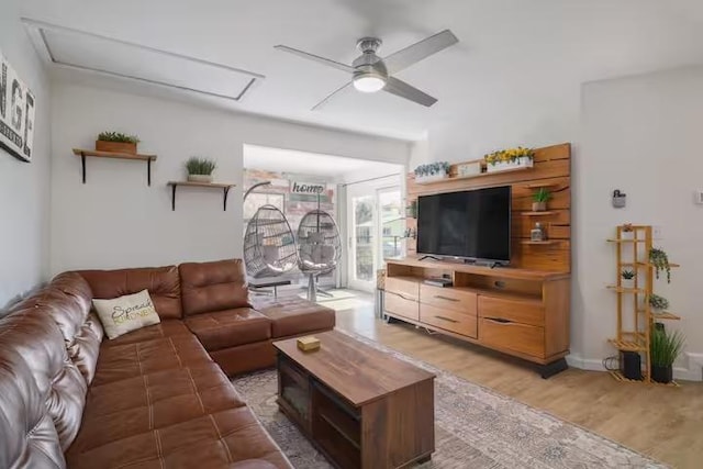 17708 Cherry Ln, Lago Vista, TX 78645 - living room featuring light wood-type flooring and a ceiling fan