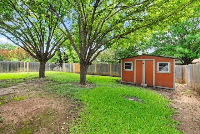 16907 Cranston Dr, Round Rock, TX 78664 - fenced backyard featuring a storage unit