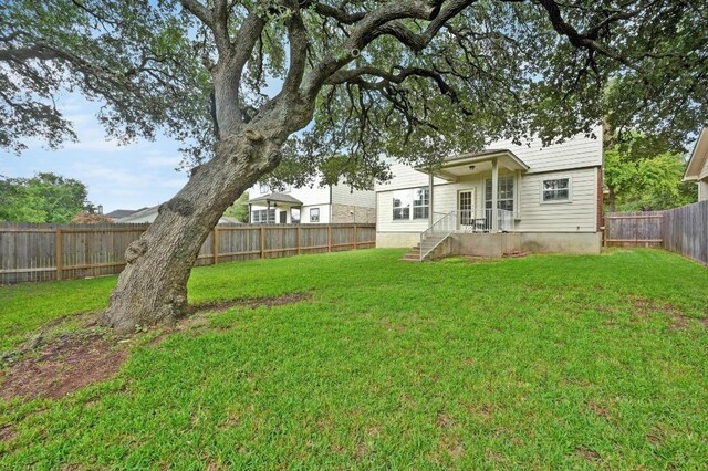 10421 Beard Ave, Austin, TX 78748 - view of fenced backyard