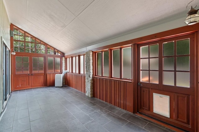 1707 Creek Bend Cir, Round Rock, TX 78681 - unfurnished sunroom featuring lofted ceiling