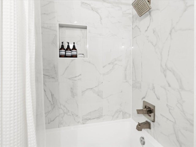 1907 Parkside Ln, Austin, TX 78745 - full bath with shower / tub combo