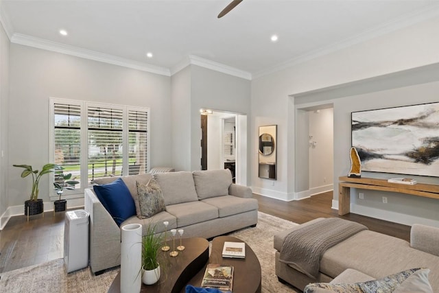 209 Ringtail Stream Dr, Lakeway, TX 78738 - living area with wood finished floors, recessed lighting, ceiling fan, and crown molding
