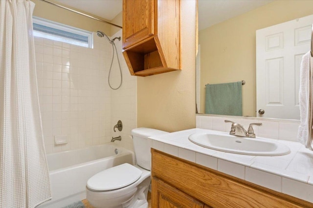 2802 Amber Forest Trl, Belton, TX 76513 - bathroom with shower / tub combo and vanity