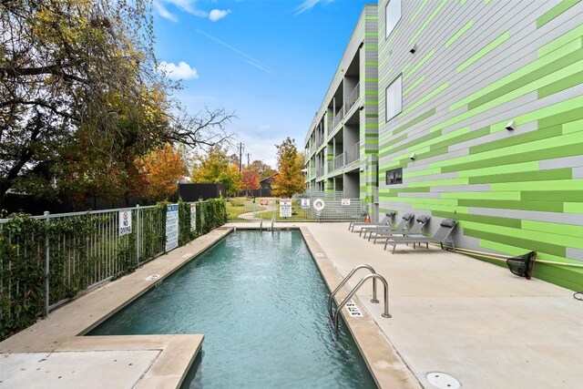 4004 Banister Ln Unit 105, Austin, TX 78704 - community pool with a patio area