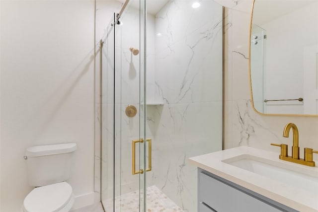 837 Birch Ln, Cottonwood Shores, TX 78657 - full bath with vanity and a marble finish shower