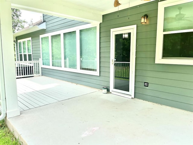 108 W Keamuku Ct, Bastrop, TX 78602 - view of patio featuring a ceiling fan