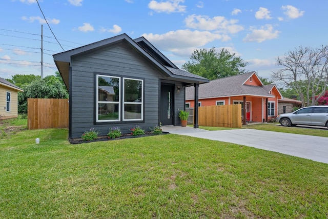 738 Chihuahua St, Lockhart, TX 78644 - photo 3