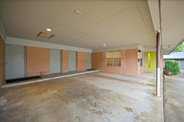 2110 Bluebonnet Ln, Austin, TX 78704 - view of garage