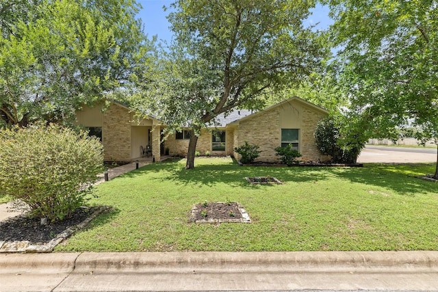 510 Heather Dr, Round Rock, TX 78664 - view of front of house featuring a front lawn