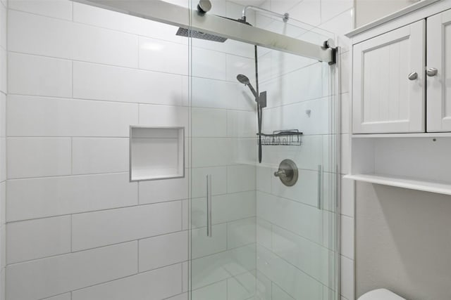 510 Heather Dr, Round Rock, TX 78664 - full bath featuring a stall shower and toilet