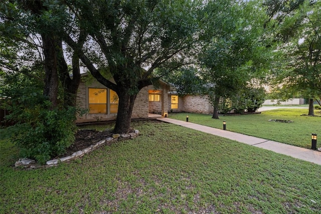 510 Heather Dr, Round Rock, TX 78664 - view of front of home featuring a front yard