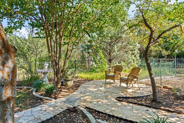 27 Stillmeadow Dr, The Hills, TX 78738 - view of patio / terrace