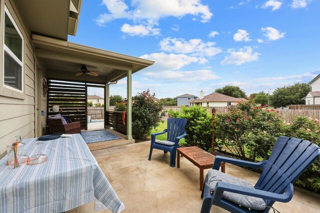 120 Hawkins Ct, Hutto, TX 78634 - photo 23