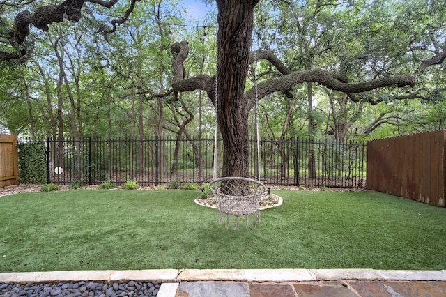 6116 Whipple Way, Austin, TX 78745 - view of fenced backyard