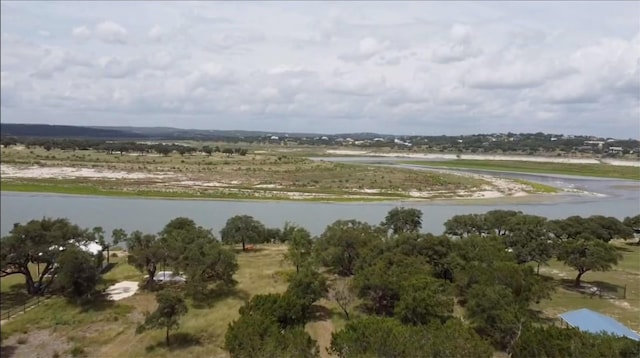 742 Park Shrs, Canyon Lake, TX 78133