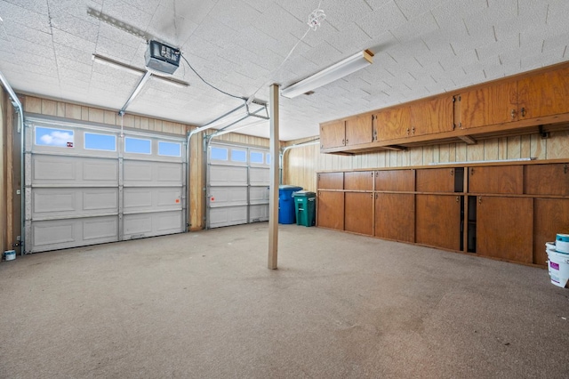 11705 Oak Trl, Austin, TX 78753 - garage featuring a garage door opener