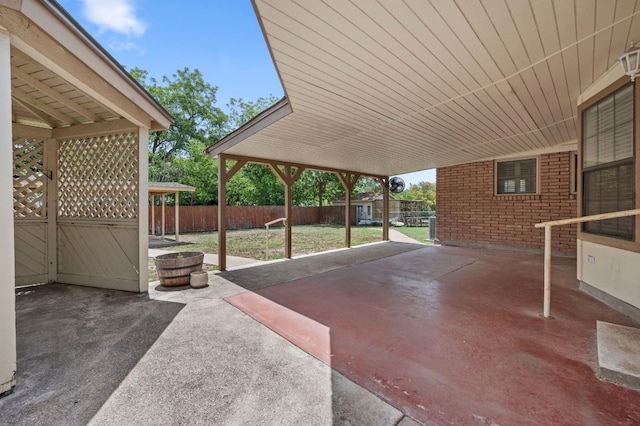 11705 Oak Trl, Austin, TX 78753 - fenced backyard with a patio