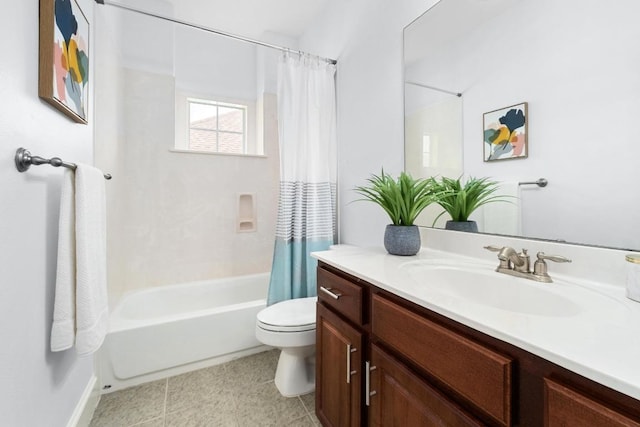 6715 Windrift Way Unit 29, Austin, TX 78745 - full bath featuring vanity and shower / bathtub combination with curtain