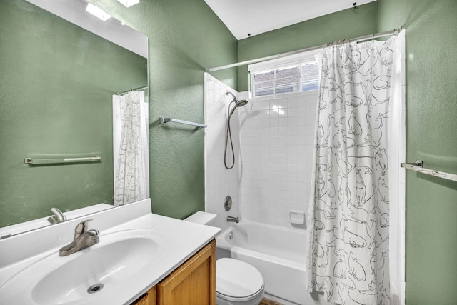 8518 Cahill Dr Unit 23, Austin, TX 78729 - full bath featuring a textured wall, shower / tub combo with curtain, and vanity