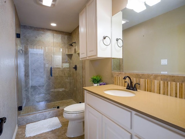 604 Highcrest Dr Unit 722, Granite Shoals, TX 78654 - bathroom with a shower stall and vanity