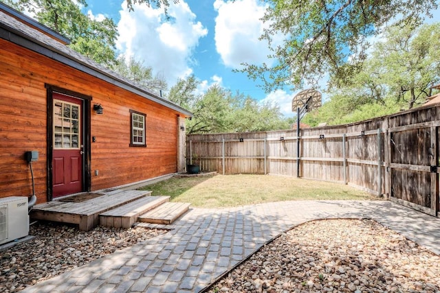 607 County Cork Ln, Leander, TX 78641 - view of fenced backyard