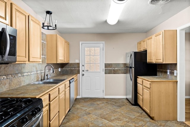 2301 Westworth Cir, Austin, TX 78704 - photo 7