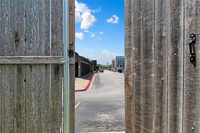 2601 Ashdale Dr, Austin, TX 78757 - view of asphalt road
