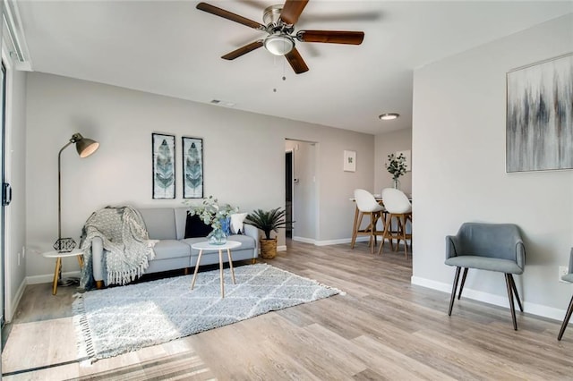 5009 Mashie Cv, Austin, TX 78744 - photo 1