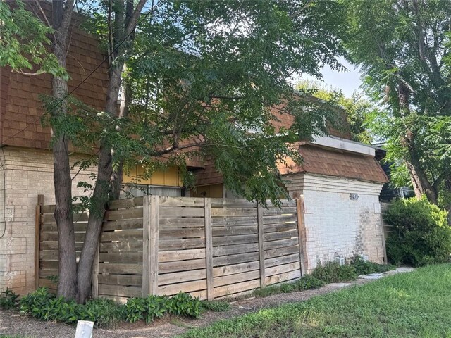 4908 W Gate Blvd, Austin, TX 78745 - view of garage