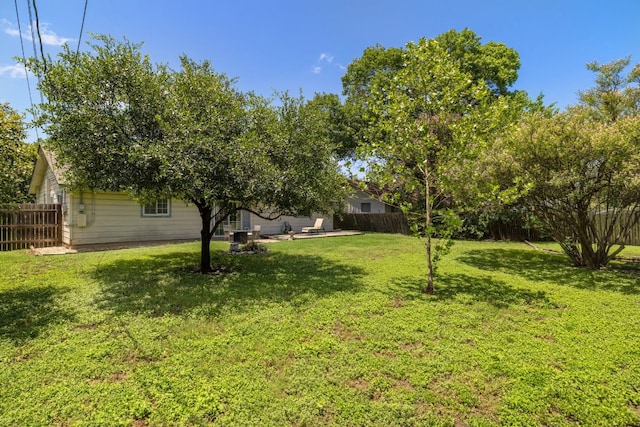 8101 Parkdale Dr, Austin, TX 78757 - view of fenced backyard
