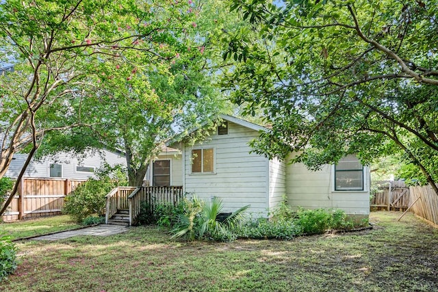 1301 Piedmont Ave, Austin, TX 78757 - back of property featuring a fenced backyard
