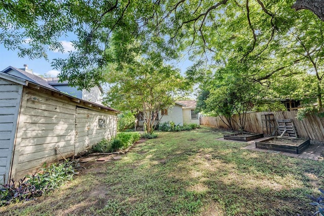 1301 Piedmont Ave, Austin, TX 78757 - view of yard with a garden