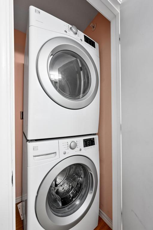 3839 Dry Creek Dr Unit 207, Austin, TX 78731 - laundry room with stacked washer / dryer