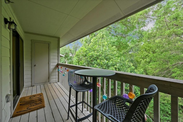 3839 Dry Creek Dr Unit 207, Austin, TX 78731 - view of wooden deck