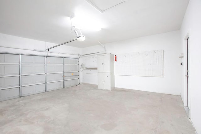 13305 Teton Ridge Cv, Austin, TX 78727 - garage featuring a garage door opener