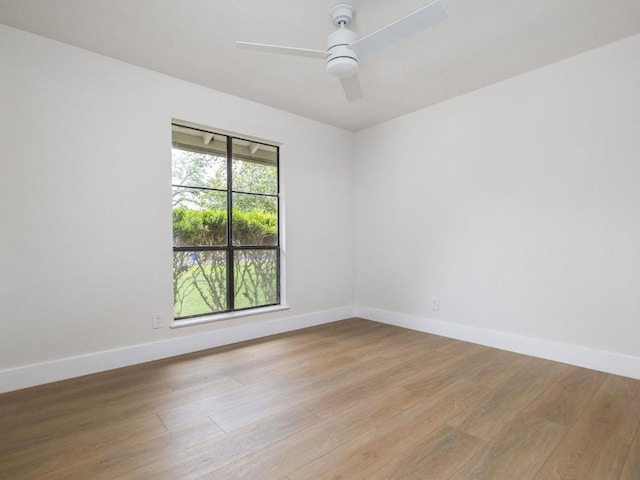 5314 Presidio Rd, Austin, TX 78745 - unfurnished room featuring light wood-style flooring and a ceiling fan