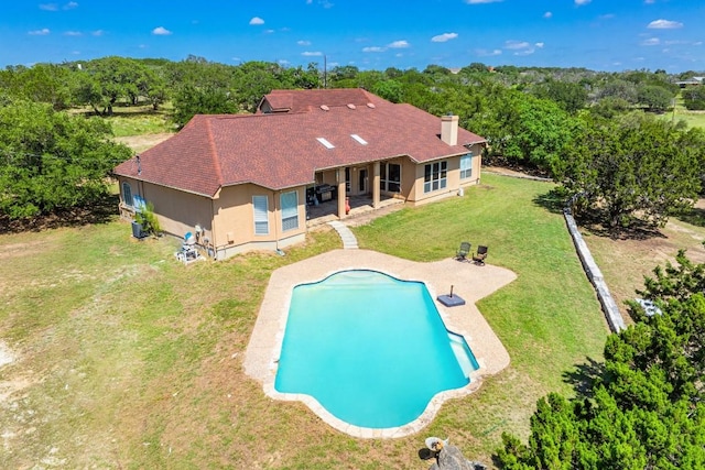 106 Mesquite Trl, Boerne, TX 78006 - outdoor pool featuring a patio and a yard